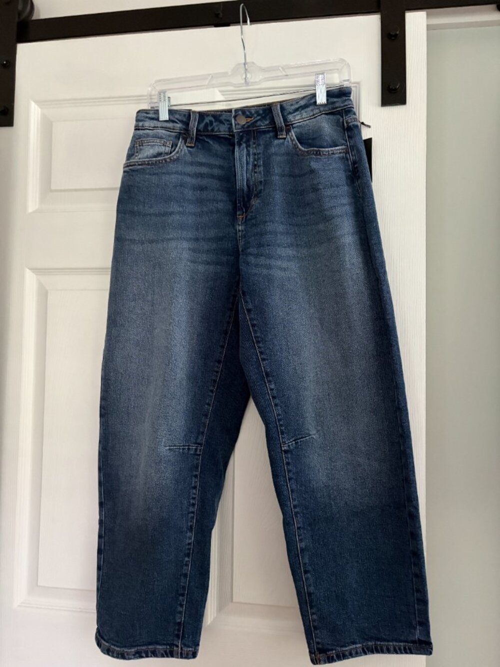 NWT Joe's Barrel Leg Jeans in Size 28 color Josephine